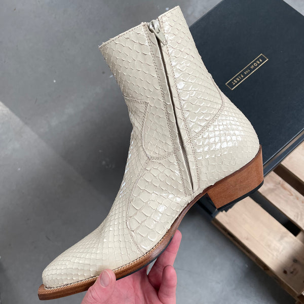 Real 2025 python boots